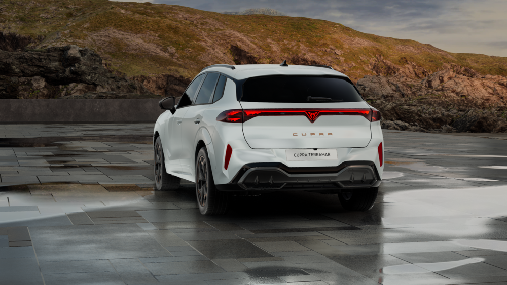 CUPRA Terramar [object Object] [object Object] 1.5 eTSI